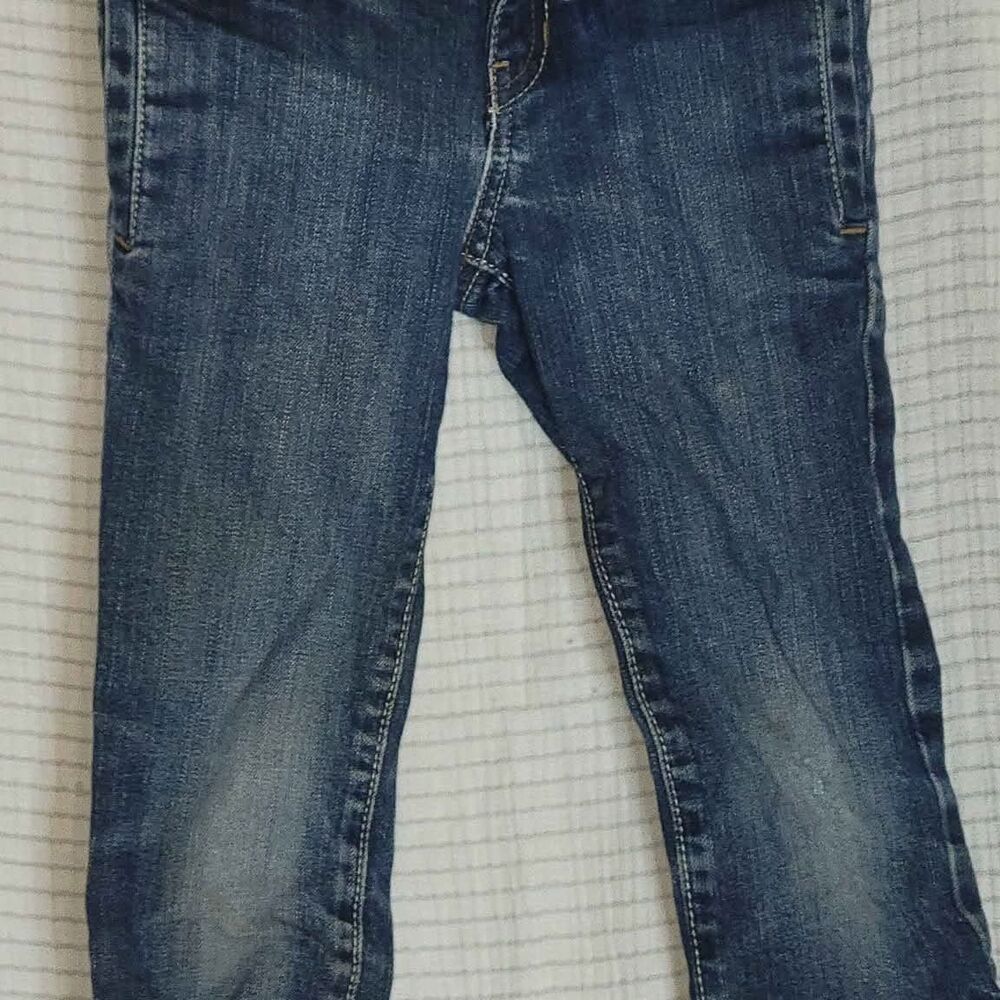 Girls Old Navy Capris size 6 (X43)